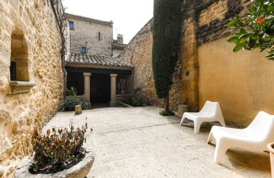 Propriedade histórica à venda Vers-Pont-du-Gard, Occitânia, Pátio