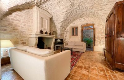 Imóvel histórico à venda Vers-Pont-du-Gard, Occitânia, Imagem 5/31