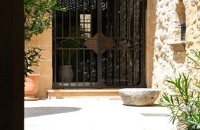 Imóvel histórico à venda Vers-Pont-du-Gard, Occitânia, Imagem 27/31