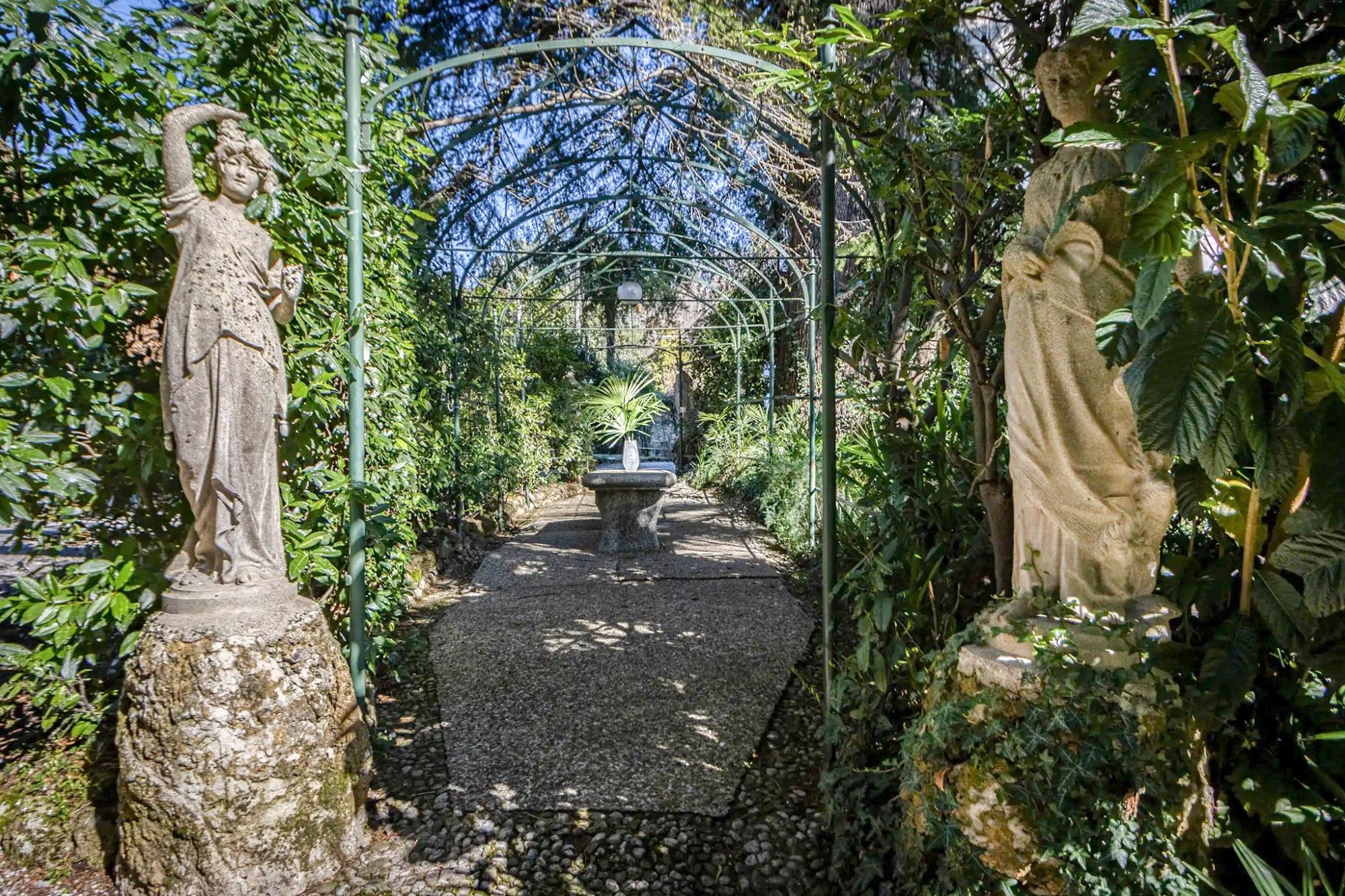 Fotos Villa histórica no Lago de Como – Elegância e conforto em um cenário único