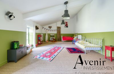 Casa senhorial à venda Vaugneray, Auvergne-Rhône-Alpes, Quarto infantil