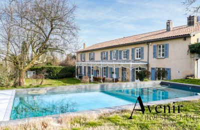 Casa senhorial à venda Vaugneray, Auvergne-Rhône-Alpes, Vista traseira