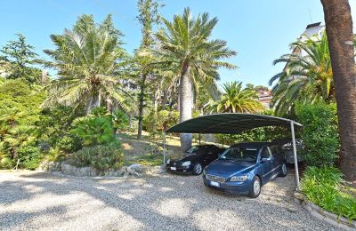 Villa histórica à venda Ligúria, Propriedade