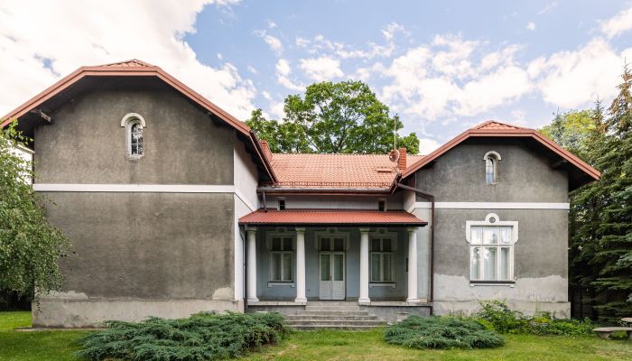 Villa histórica para renovação perto de Varsóvia