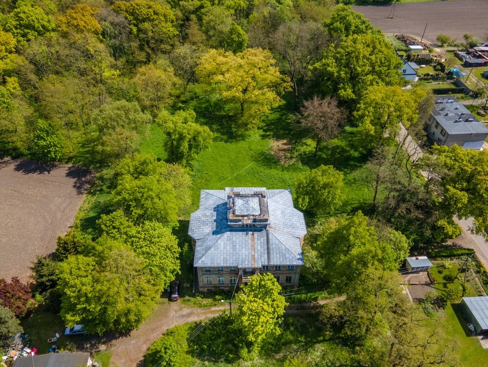 Fotos Solar senhorial com parque arborizado perto de Poznań