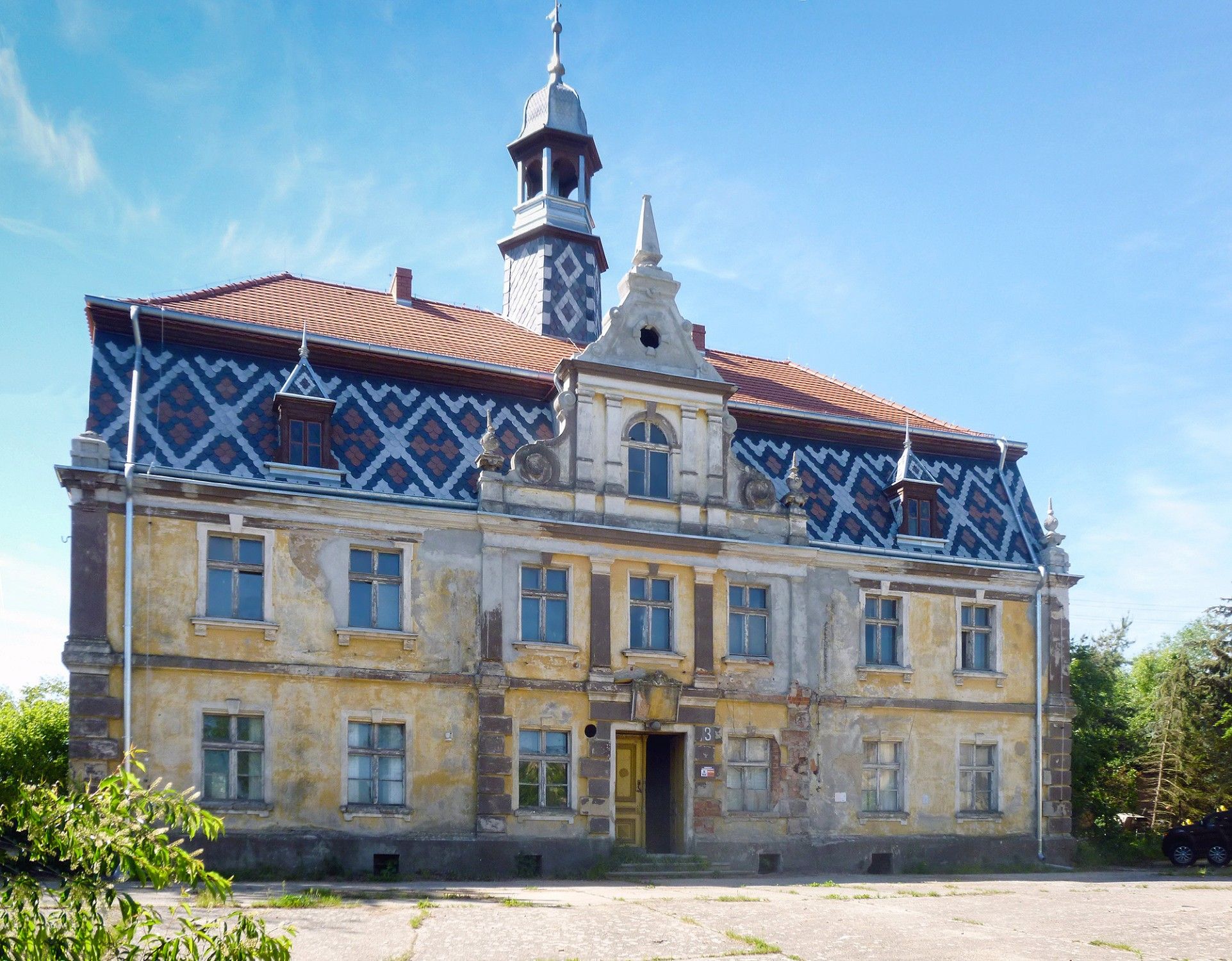 Fotos Propriedade histórica com palácio e quinta na Baixa Silésia – Leilão em 26 de maio de 2025
