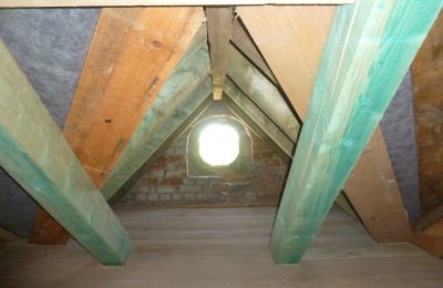 Palácio à venda Tyńczyk Legnicki, Tyńczyk Legnicki  3, Dolnoslaskie,, Sótão