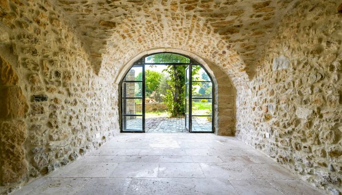 Propriedade histórica à venda Uzès, Occitânia,  França