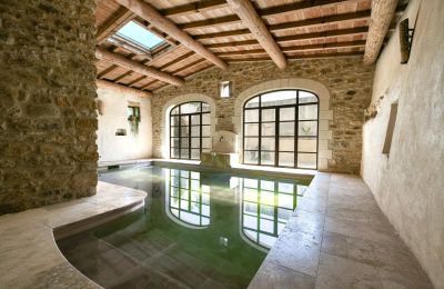 Propriedade histórica Uzès, Occitânia