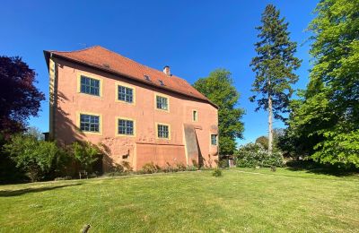 Imóveis históricos, Castelo com fosso no norte da Alemanha - 19 ha