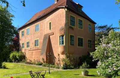 Imóveis com caráter, Castelo com fosso no norte da Alemanha - 19 ha