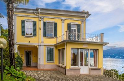 Villa histórica à venda Baveno, Piemonte, Entrada