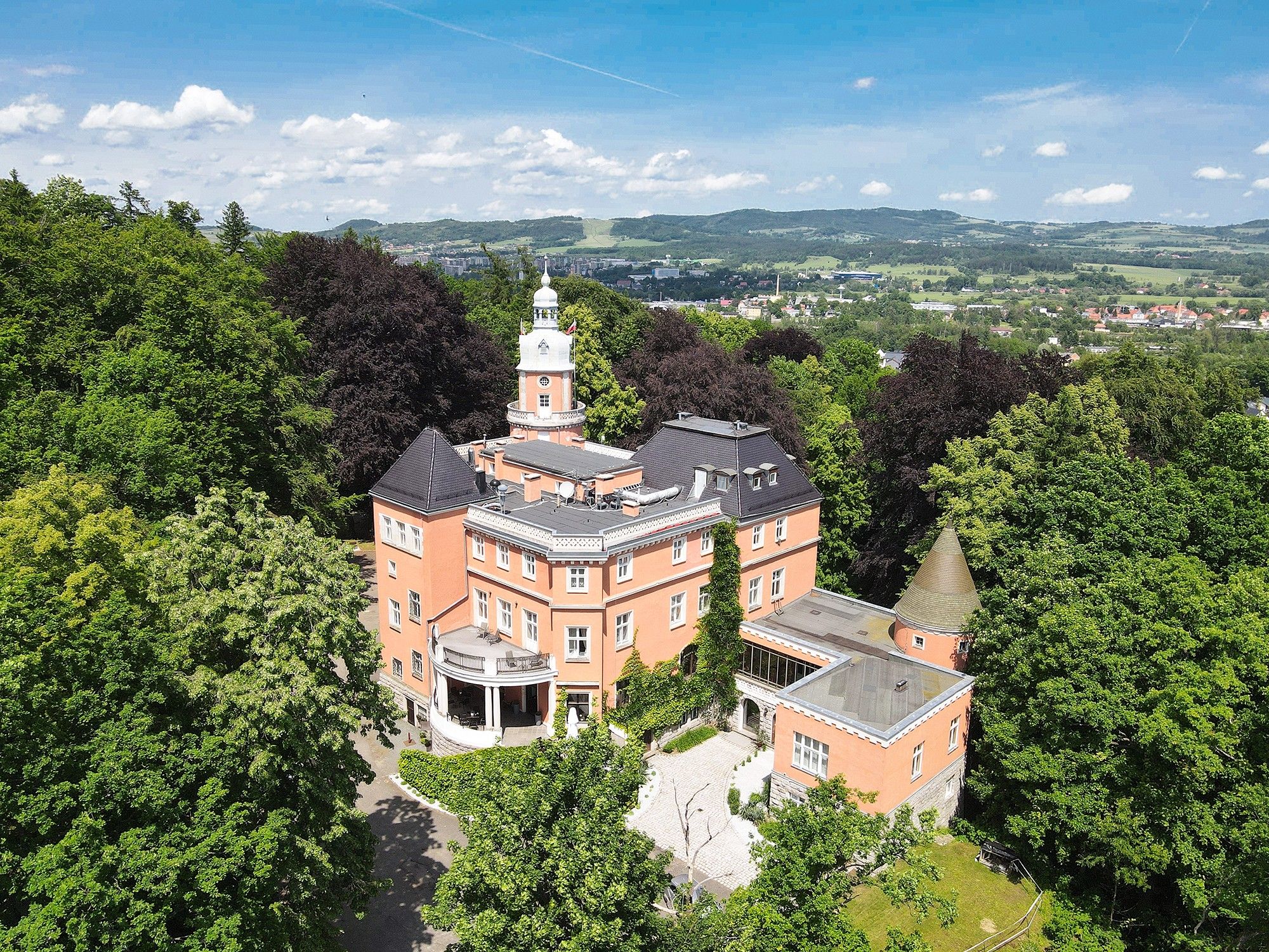 Fotos Castelo com parque panorâmico no Vale de Jelenia Góra