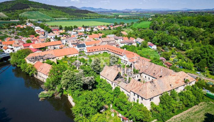 Palácio à venda Vršovice, Ústecký kraj,  República Checa
