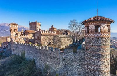 Castelo à venda Pavone Canavese, Piemonte, Vista de drone
