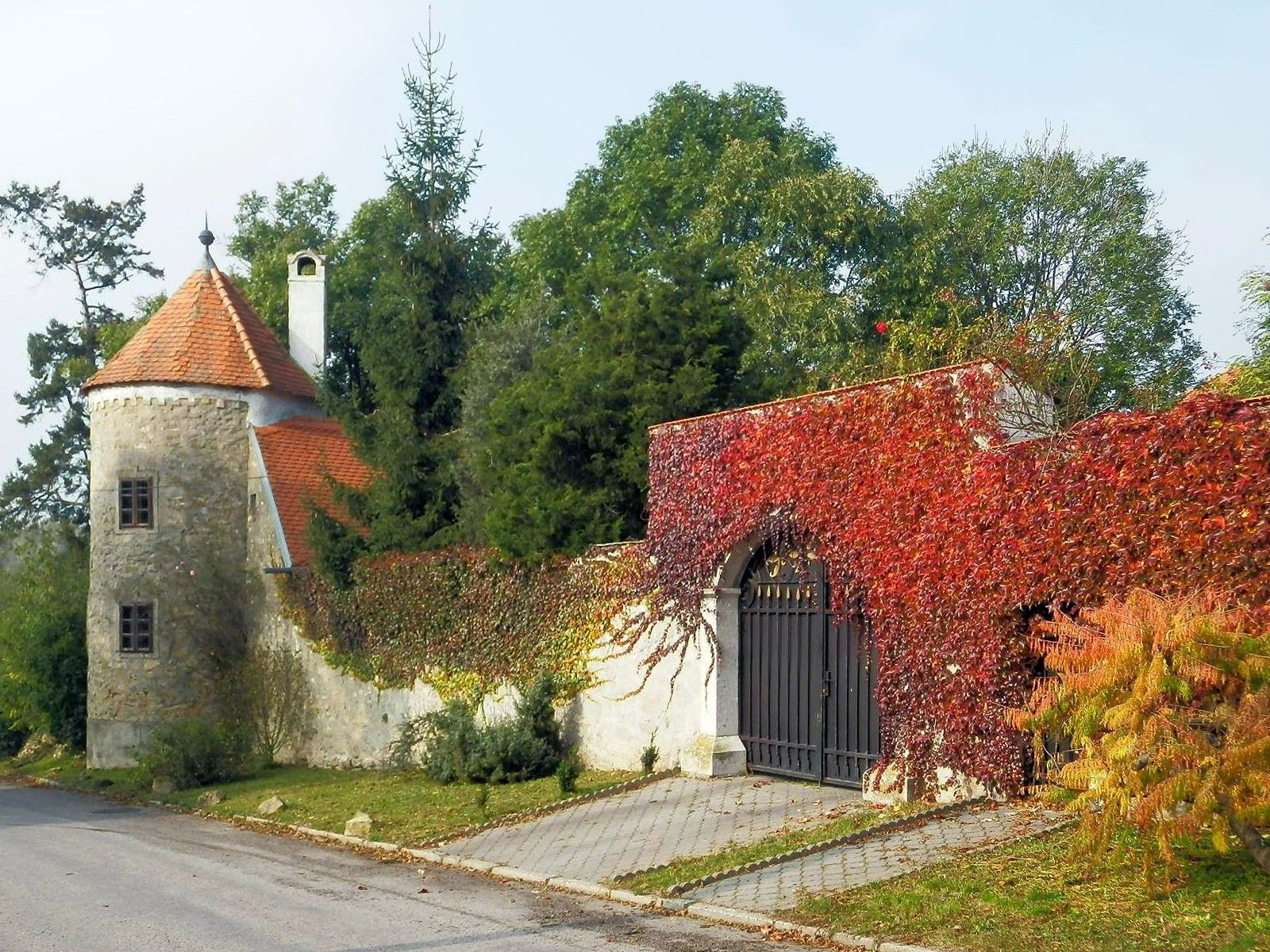 Fotos Casa senhorial com bastião renascentista e parque privativo perto de Bratislava