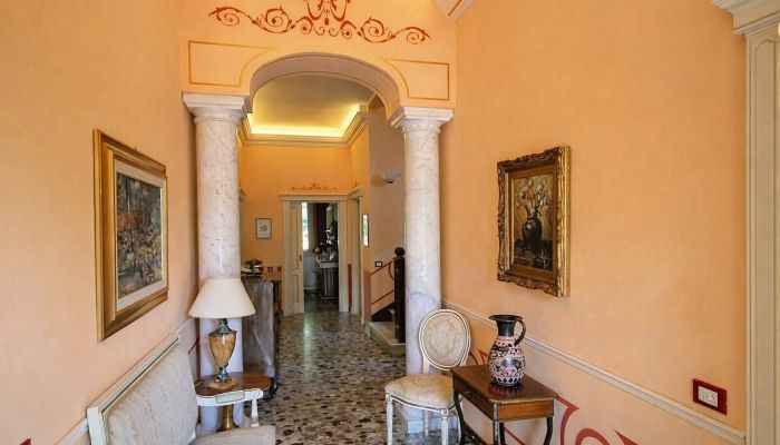 Villa Liberty em Altopascio – Elegância clássica perto de Lucca
