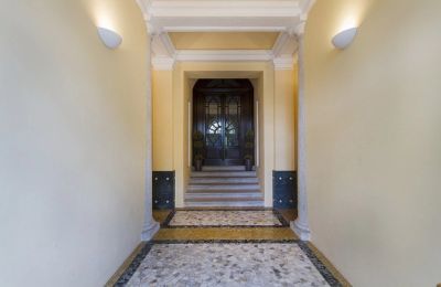 Apartamento em edifício histórico à venda Orta San Giulio, Piemonte, Entrada