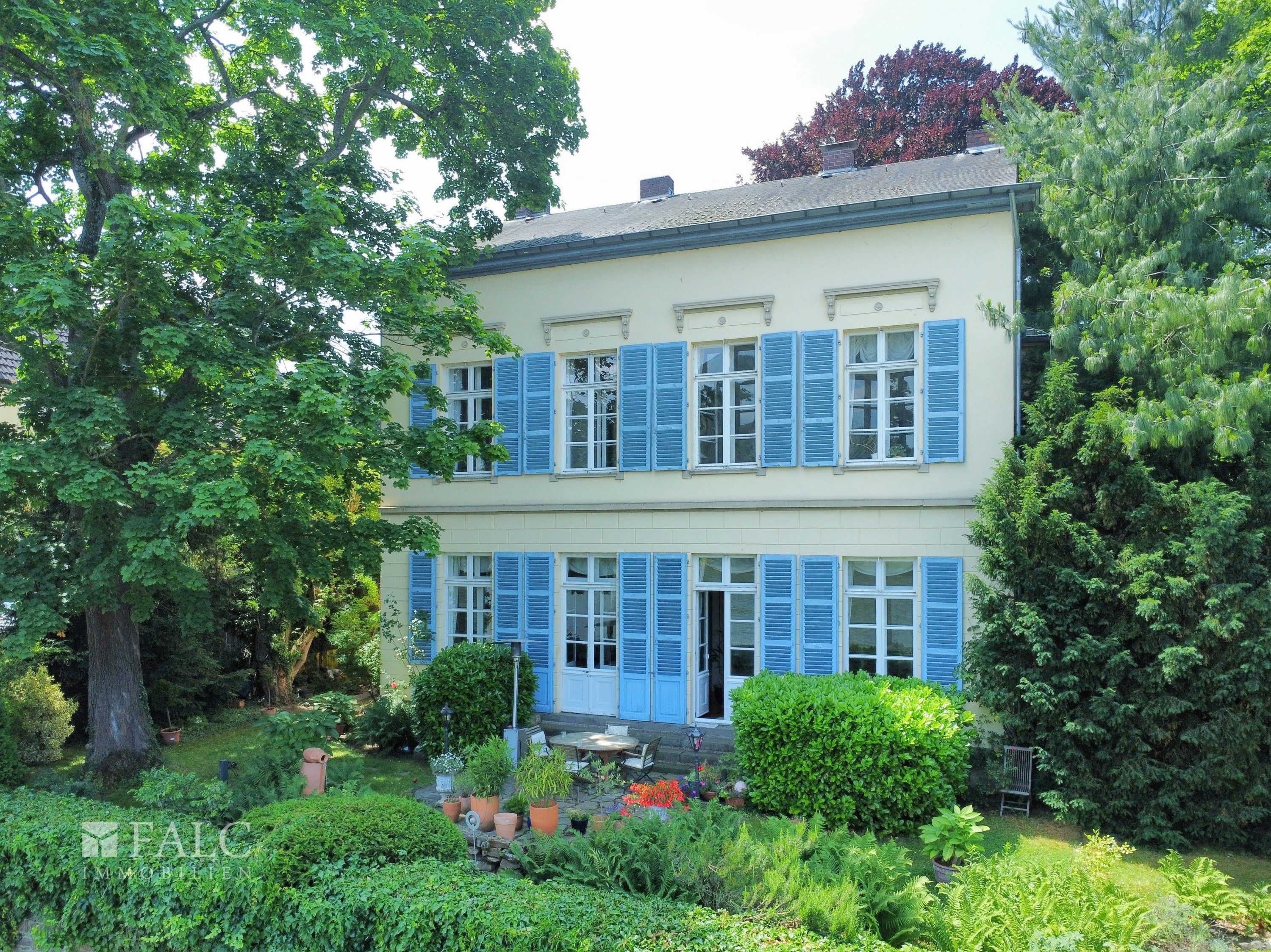 Fotos Villa à beira do Reno de 1840 em Bonn