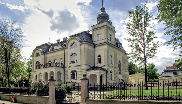 Villa histórica à venda Bielsko-Biała, Slaskie,  Polónia