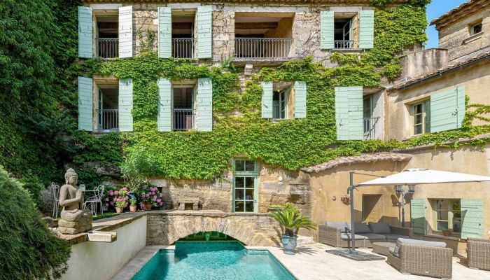 Imóvel histórico à venda Uzès, Occitânia,  França