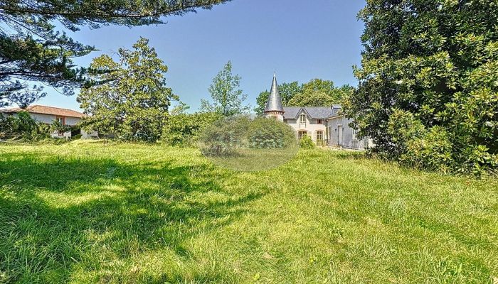 Imóvel histórico à venda Lannemezan, Occitânia,  França