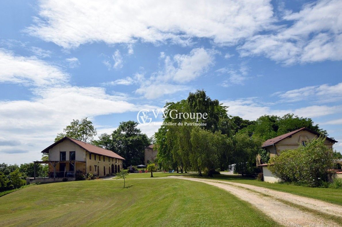 Fotos Propriedade rural com gîtes, casa principal e palacio por restaurar perto de Marciac