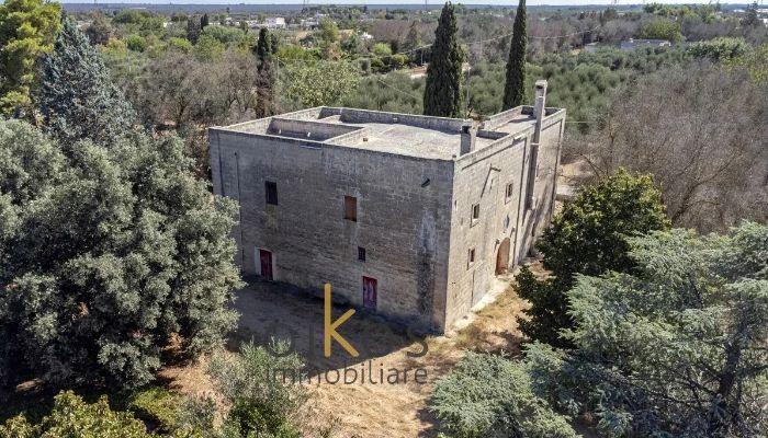 Masseria histórica entre Francavilla Fontana e Oria na Apúlia