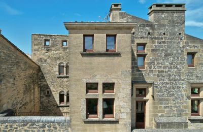 Imóvel histórico à venda Uzès, Occitânia, Imagem 2/25