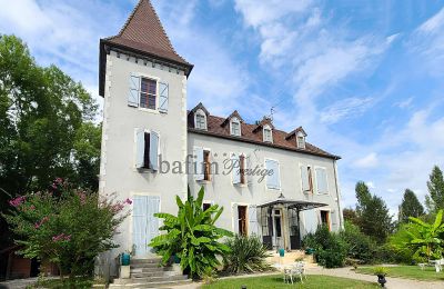 Casa senhorial Pau, Nova Aquitânia
