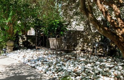 Imóvel histórico à venda Uzès, Occitânia, Imagem 21/34