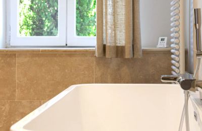 Imóvel histórico à venda Uzès, Occitânia, Imagem 12/34