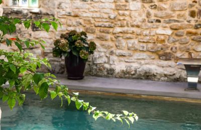 Imóvel histórico à venda Uzès, Occitânia, Imagem 18/34