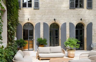 Imóvel histórico à venda Uzès, Occitânia, Imagem 22/24