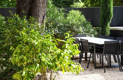 Imóvel histórico à venda Uzès, Occitânia, Imagem 7/24