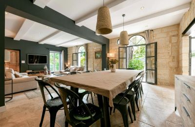 Imóvel histórico à venda Uzès, Occitânia, Imagem 3/24