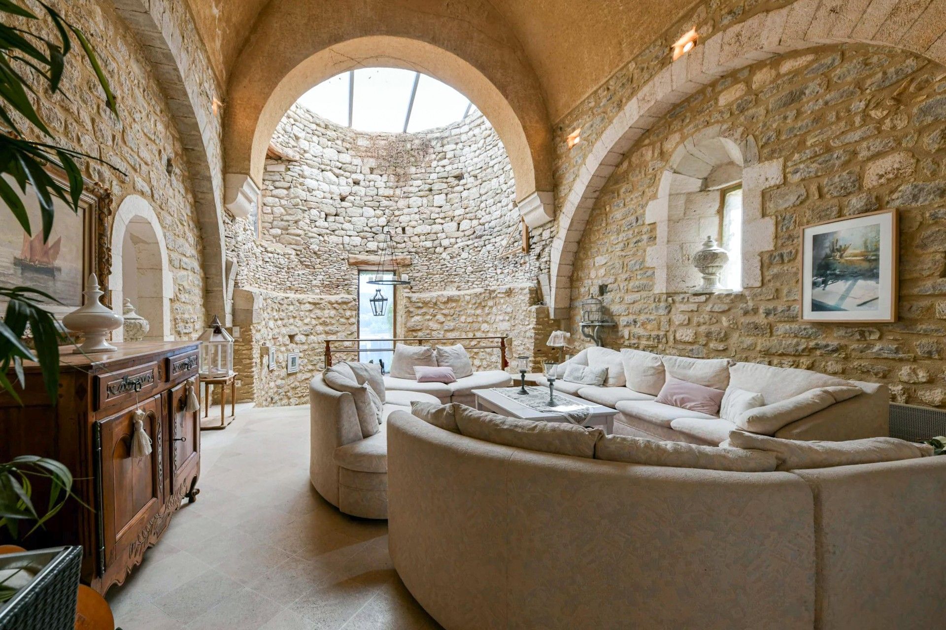 Goudargues, Occitânia à venda