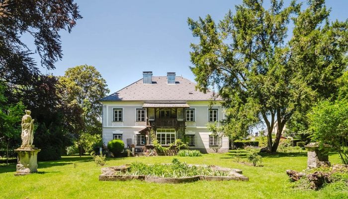 Palacete no lago Traunsee