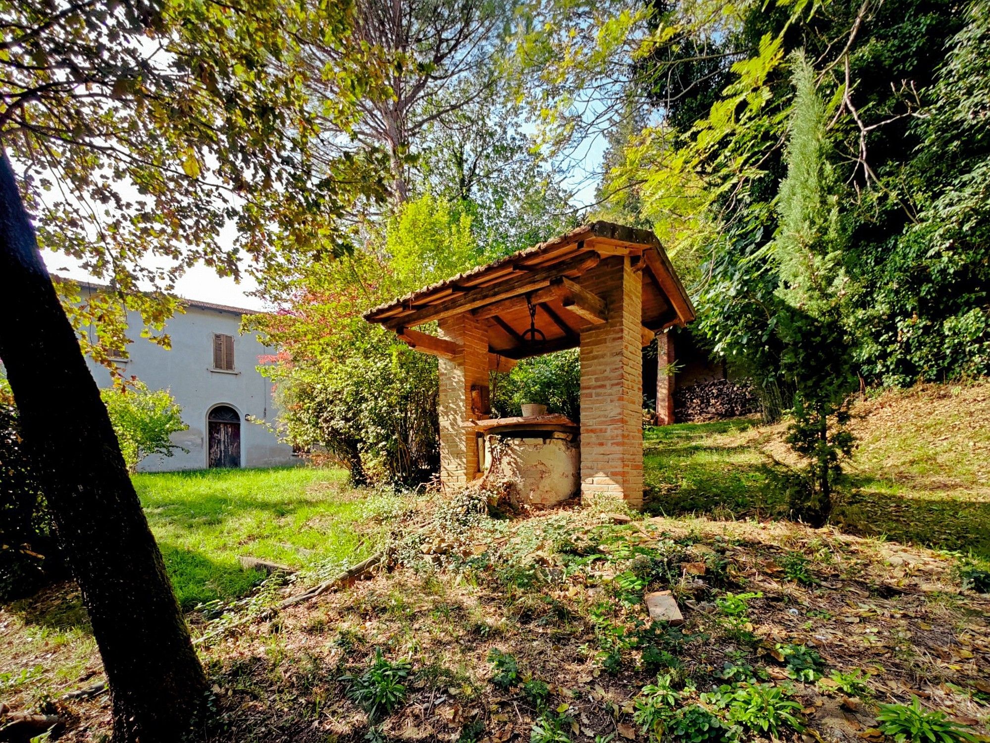 Fotos Casale sulle colline di Bologna