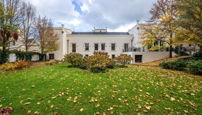 Palácio à venda Trnová, Região da Boémia Central