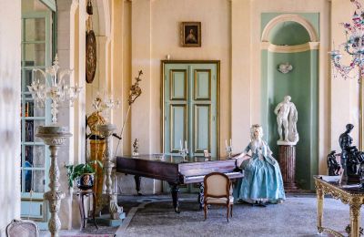 Palácio à venda Forcalquier, Provença-Alpes-Costa Azul, Imagem 2/10