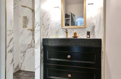 Imóvel histórico à venda Uzès, Occitânia, Imagem 36/46