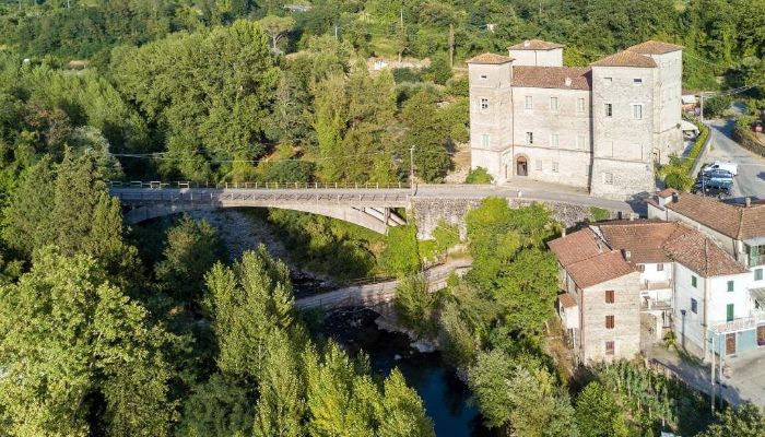 Castello Licci - Castelo no Norte da Toscana