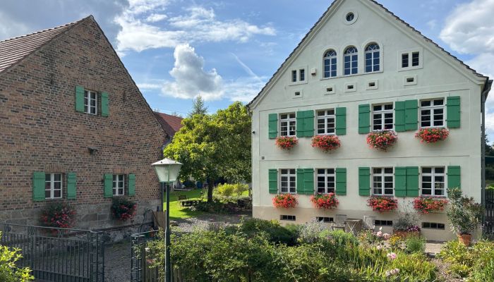 Casa de campo à venda Sławnikowice, Baixa Silésia