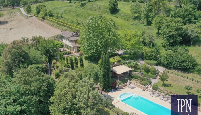 Casa de campo umbra restaurada com piscina e jardim – a 4 km de Città di Castello