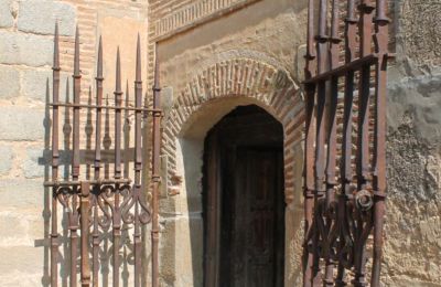 Castelo à venda Narros de Saldueña, Teniente Cecilio López 48, Castela e Leão, Entrada