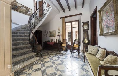 Palacete à venda Santanyí, Ilhas Baleares, Flur-Treppe