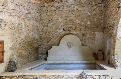 Imóvel histórico Uzès, Occitânia