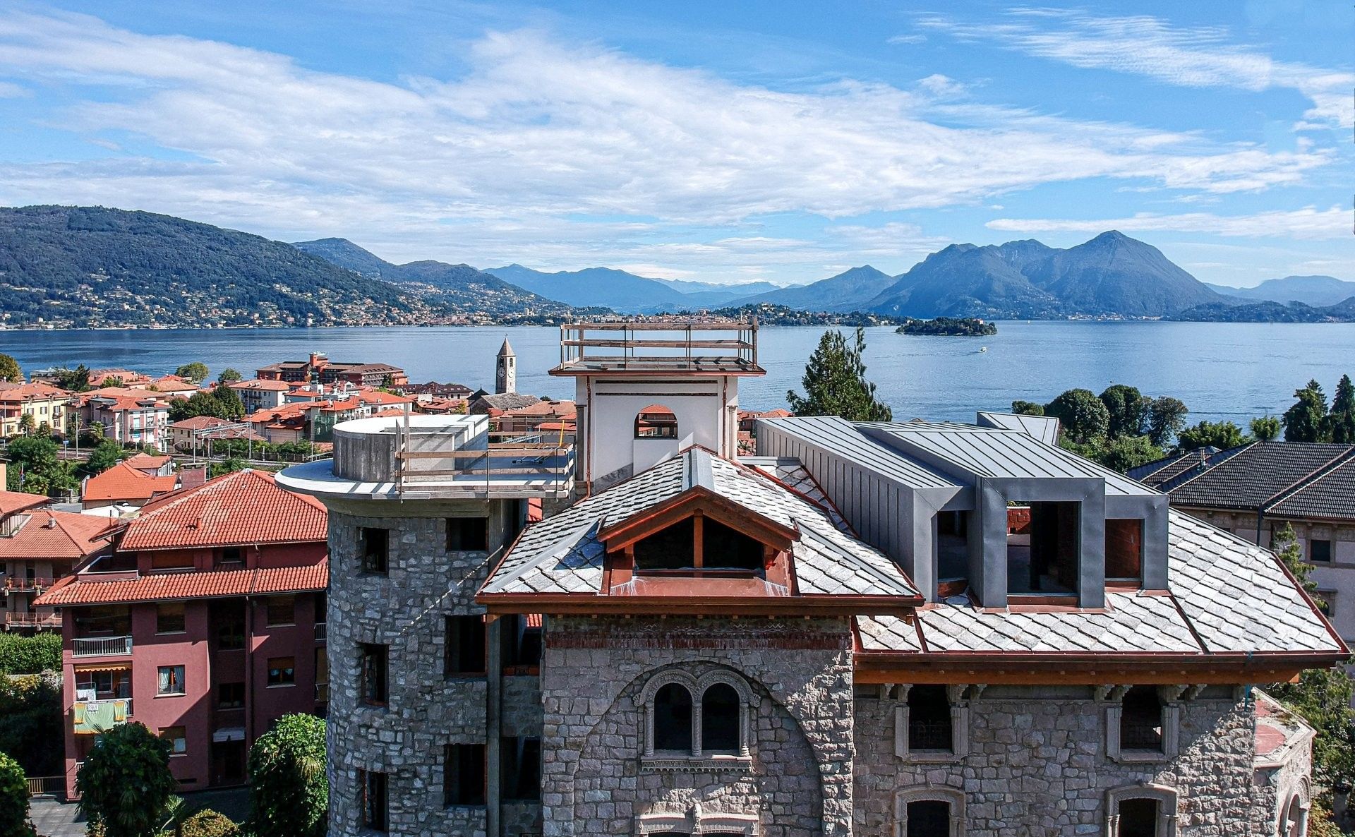 Fotos Prestigiosa villa d'epoca in vendita a Baveno da ristrutturare