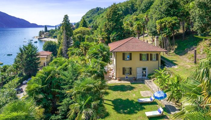 Villa histórica à venda 28824 Oggebbio, Piemonte,  Itália